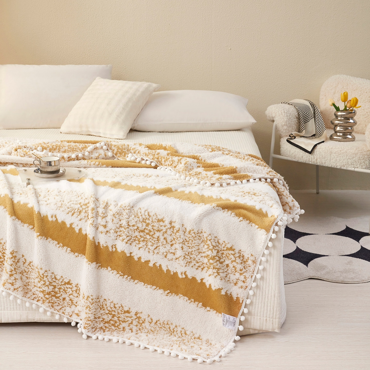 91家纺网 家纺一手货源 找家纺 （总）莱家富 2025新款跨境专供外贸出口300克重双面条纹阳离子提花毛球毛毯盖毯休闲小毯子冬季床单