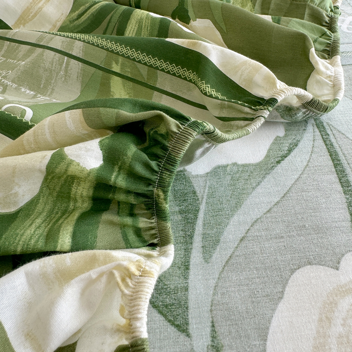 91家纺网 家纺一手货源 找家纺 壹贝家纺 2025新款A类印花全棉床笠 铃兰物语