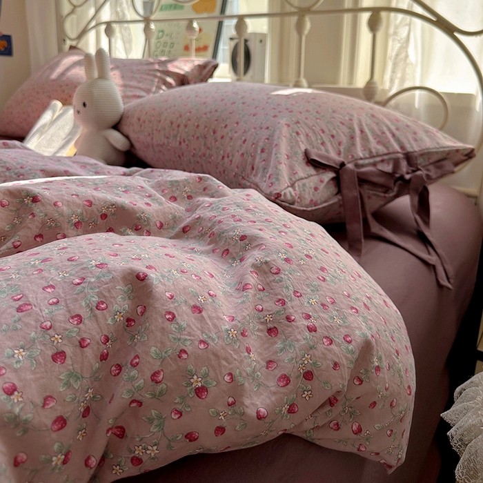 91家纺网 家纺一手货源 找家纺 漫仙阁家纺2025新款蝴蝶结绑带款四件套-碎花系列 红果