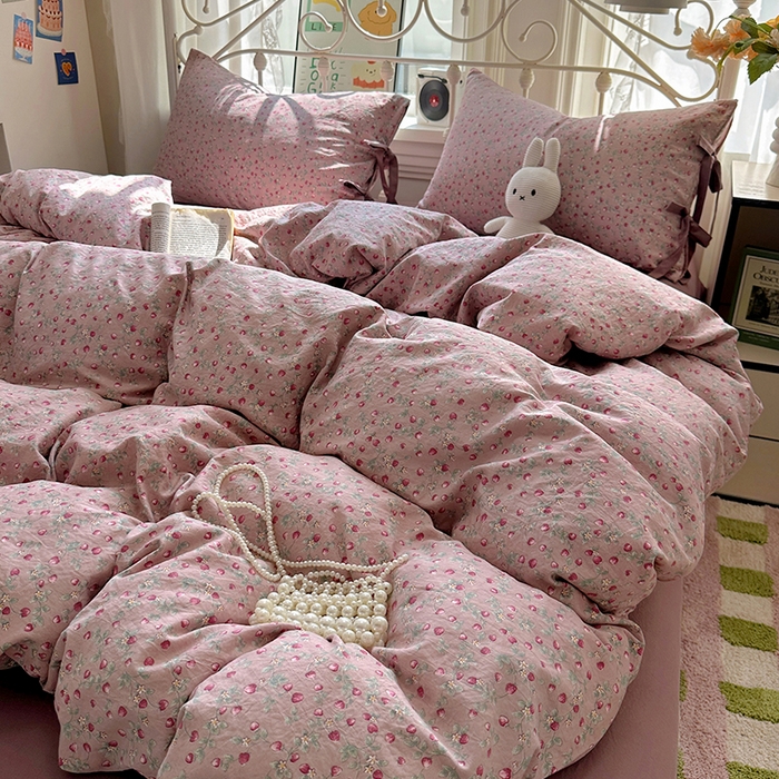 91家纺网 家纺一手货源 找家纺 漫仙阁家纺2025新款蝴蝶结绑带款四件套-碎花系列 红果