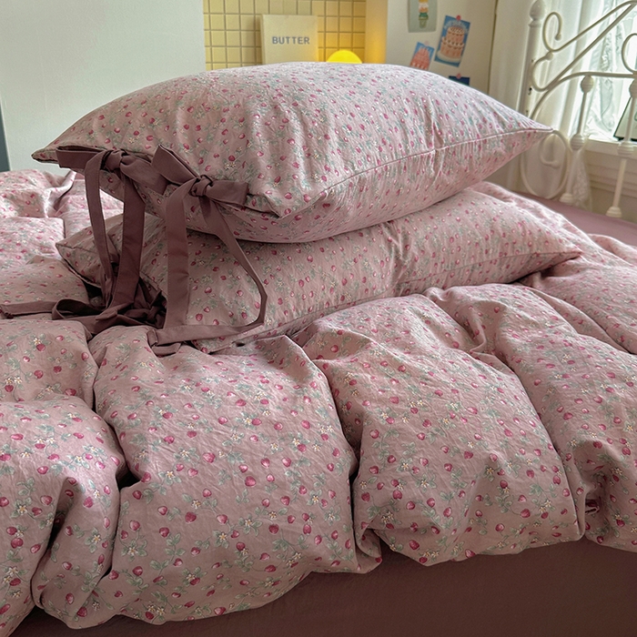 91家纺网 家纺一手货源 找家纺 漫仙阁家纺2025新款蝴蝶结绑带款四件套-碎花系列 红果