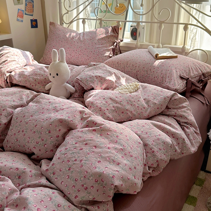 91家纺网 家纺一手货源 找家纺 漫仙阁家纺2025新款蝴蝶结绑带款四件套-碎花系列 红果