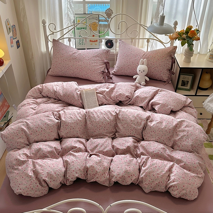 91家纺网 家纺一手货源 找家纺 漫仙阁家纺2025新款蝴蝶结绑带款四件套-碎花系列 红果