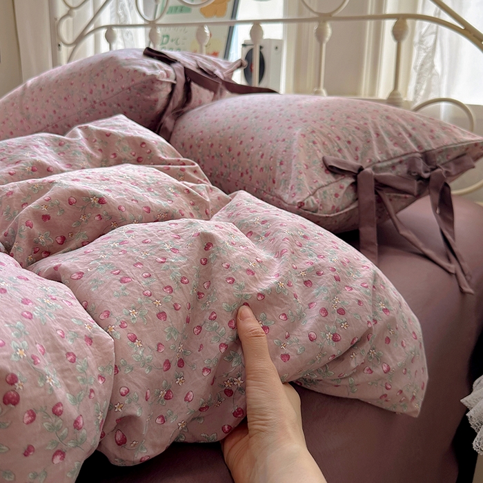 91家纺网 家纺一手货源 找家纺 漫仙阁家纺2025新款蝴蝶结绑带款四件套-碎花系列 红果