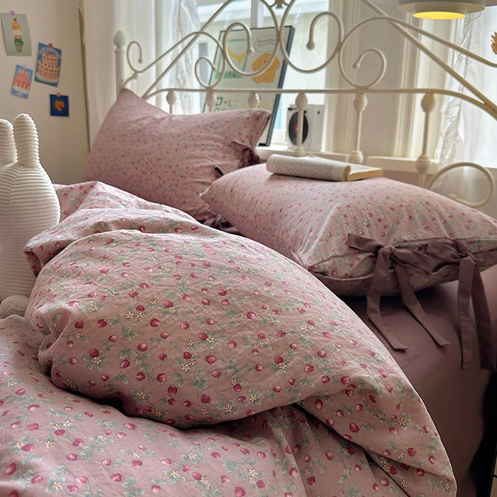 91家纺网 家纺一手货源 找家纺 漫仙阁家纺2025新款蝴蝶结绑带款四件套-碎花系列 红果