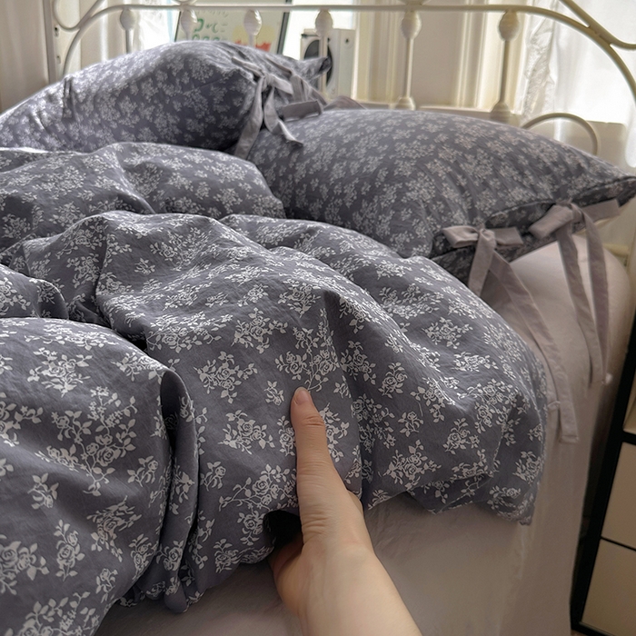 91家纺网 家纺一手货源 找家纺 漫仙阁家纺2025新款蝴蝶结绑带款四件套-碎花系列 花菲