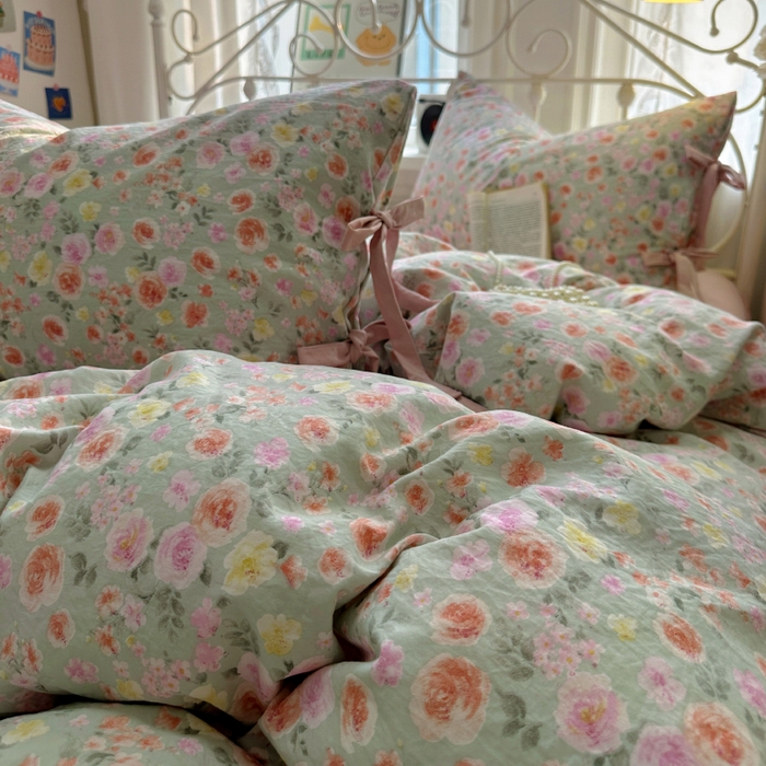 91家纺网 家纺一手货源 找家纺 漫仙阁家纺2025新款蝴蝶结绑带款四件套-碎花系列 花间物语