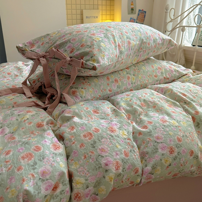 91家纺网 家纺一手货源 找家纺 漫仙阁家纺2025新款蝴蝶结绑带款四件套-碎花系列 花间物语