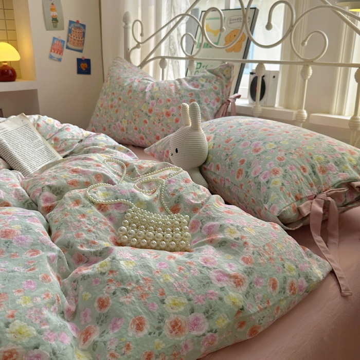 91家纺网 家纺一手货源 找家纺 漫仙阁家纺2025新款蝴蝶结绑带款四件套-碎花系列 花间物语