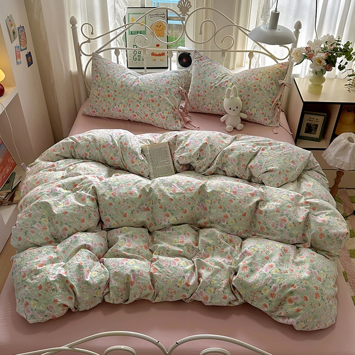 91家纺网 家纺一手货源 找家纺 漫仙阁家纺2025新款蝴蝶结绑带款四件套-碎花系列 花间物语