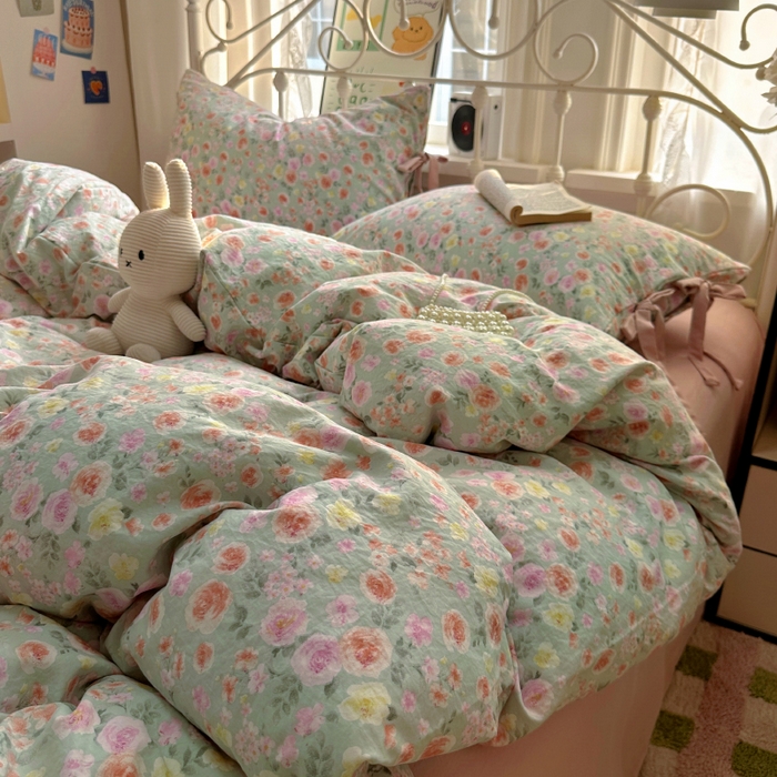 91家纺网 家纺一手货源 找家纺 漫仙阁家纺2025新款蝴蝶结绑带款四件套-碎花系列 花间物语