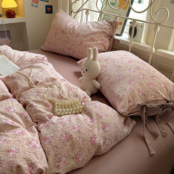 91家纺网 家纺一手货源 找家纺 漫仙阁家纺2025新款蝴蝶结绑带款四件套-碎花系列 花语