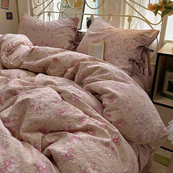 91家纺网 家纺一手货源 找家纺 漫仙阁家纺2025新款蝴蝶结绑带款四件套-碎花系列 花语