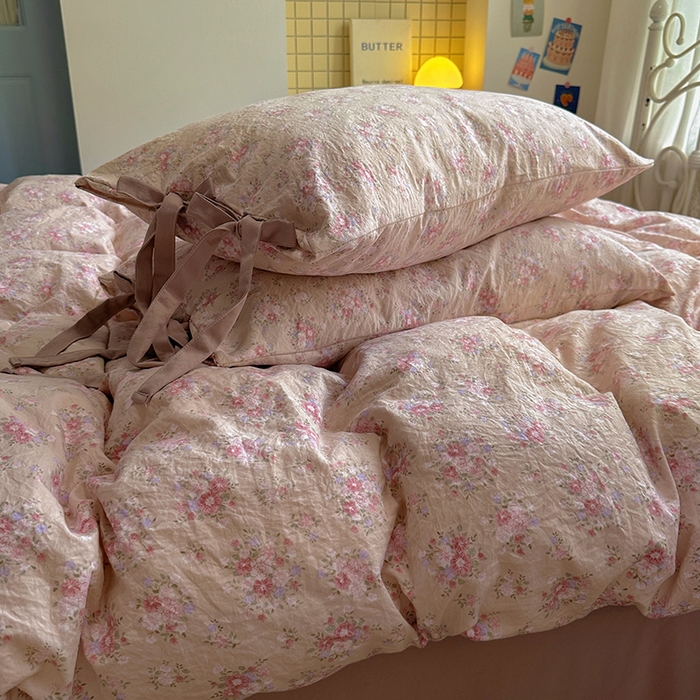 91家纺网 家纺一手货源 找家纺 漫仙阁家纺2025新款蝴蝶结绑带款四件套-碎花系列 花语