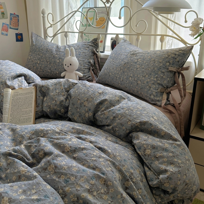 91家纺网 家纺一手货源 找家纺 漫仙阁家纺2025新款蝴蝶结绑带款四件套-碎花系列 晚风