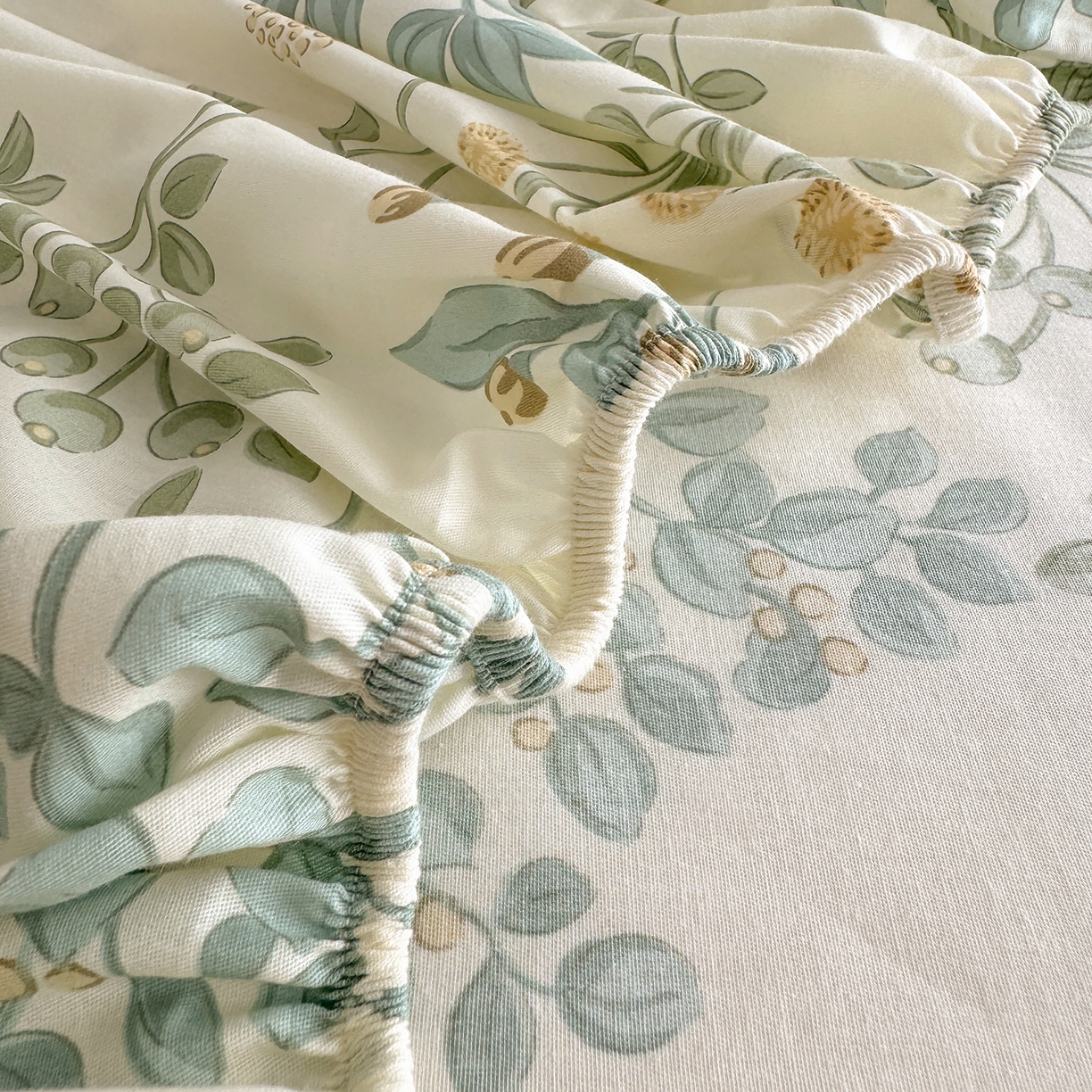 91家纺网 家纺一手货源 找家纺 壹贝家纺 2025新款A类印花全棉床笠 绿野仙踪