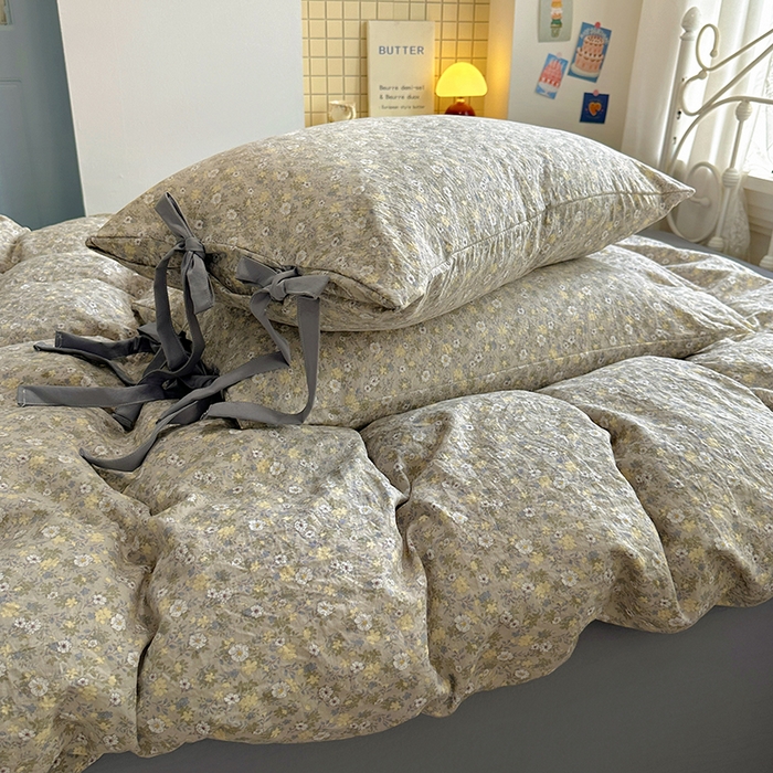 91家纺网 家纺一手货源 找家纺 漫仙阁家纺2025新款蝴蝶结绑带款四件套-碎花系列 小雏菊