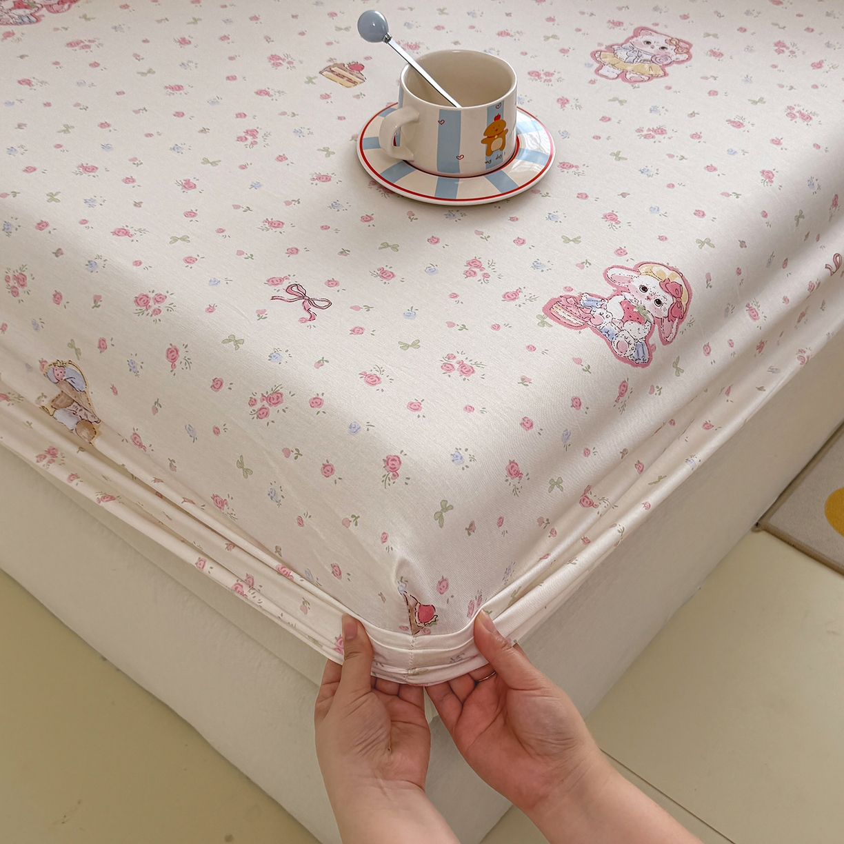 91家纺网 家纺一手货源 找家纺 壹贝家纺 2025新款A类印花全棉床笠 魔法精灵