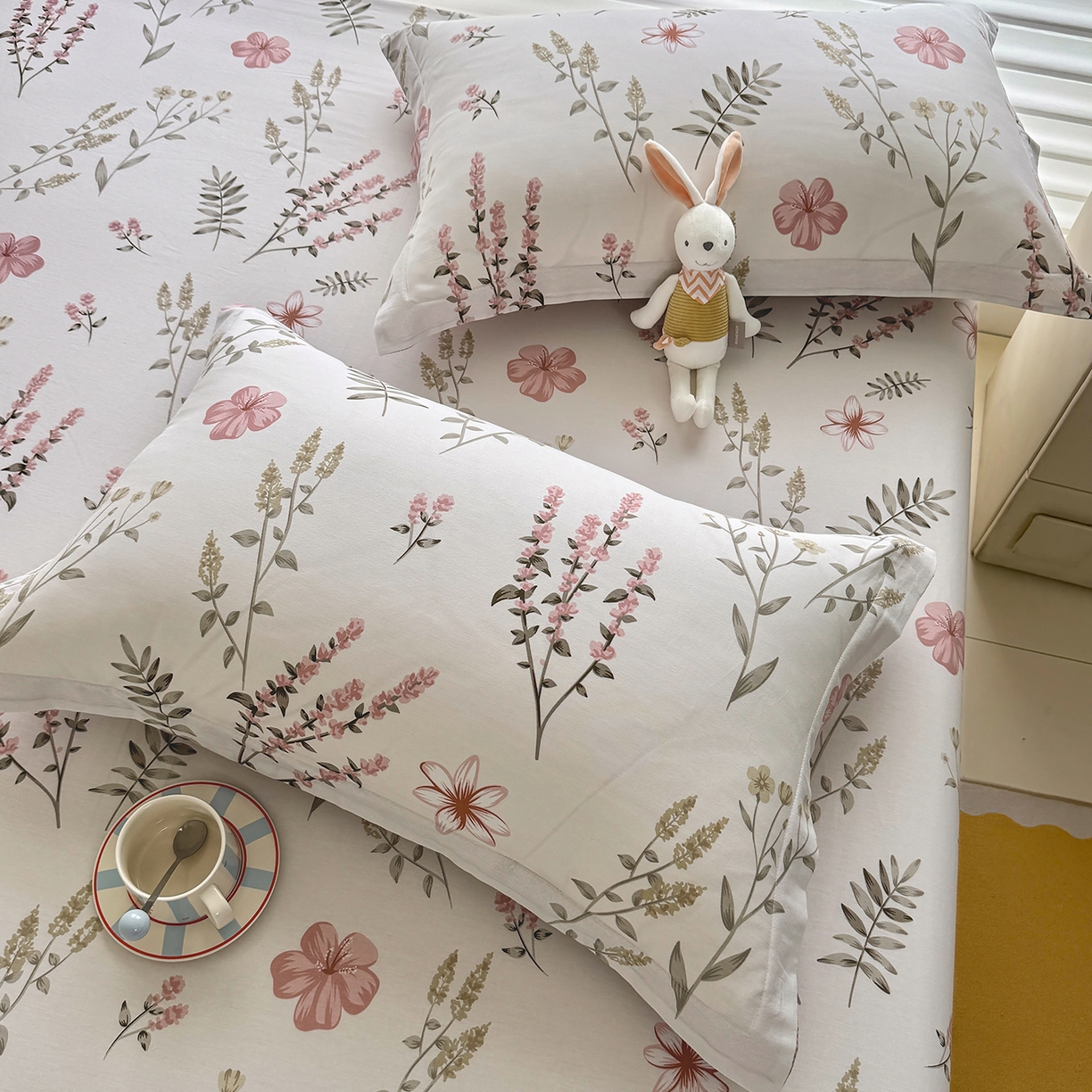 91家纺网 家纺一手货源 找家纺 壹贝家纺 2025新款A类印花全棉床笠 陌上花开