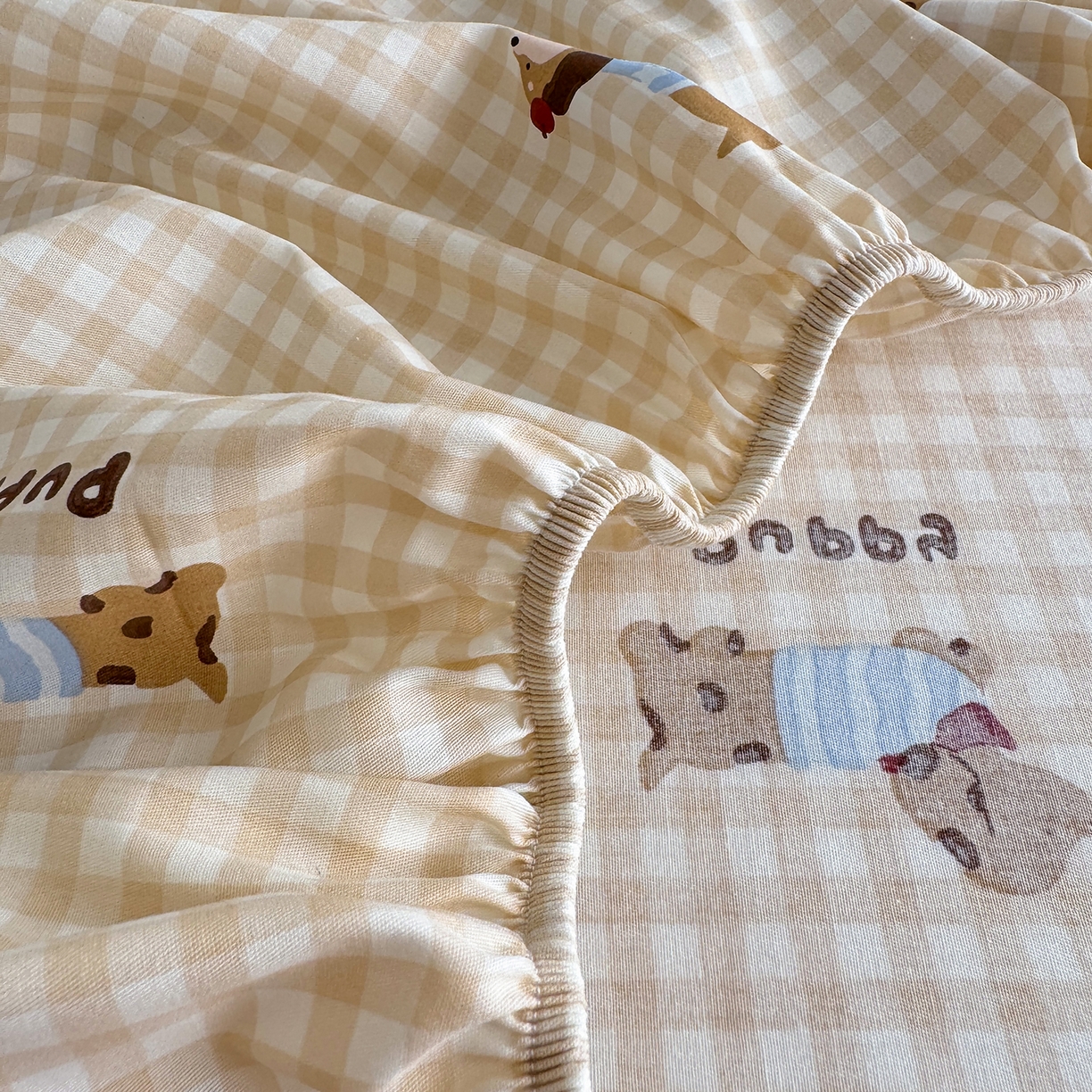 91家纺网 家纺一手货源 找家纺 壹贝家纺 2025新款A类印花全棉床笠 俏皮狗