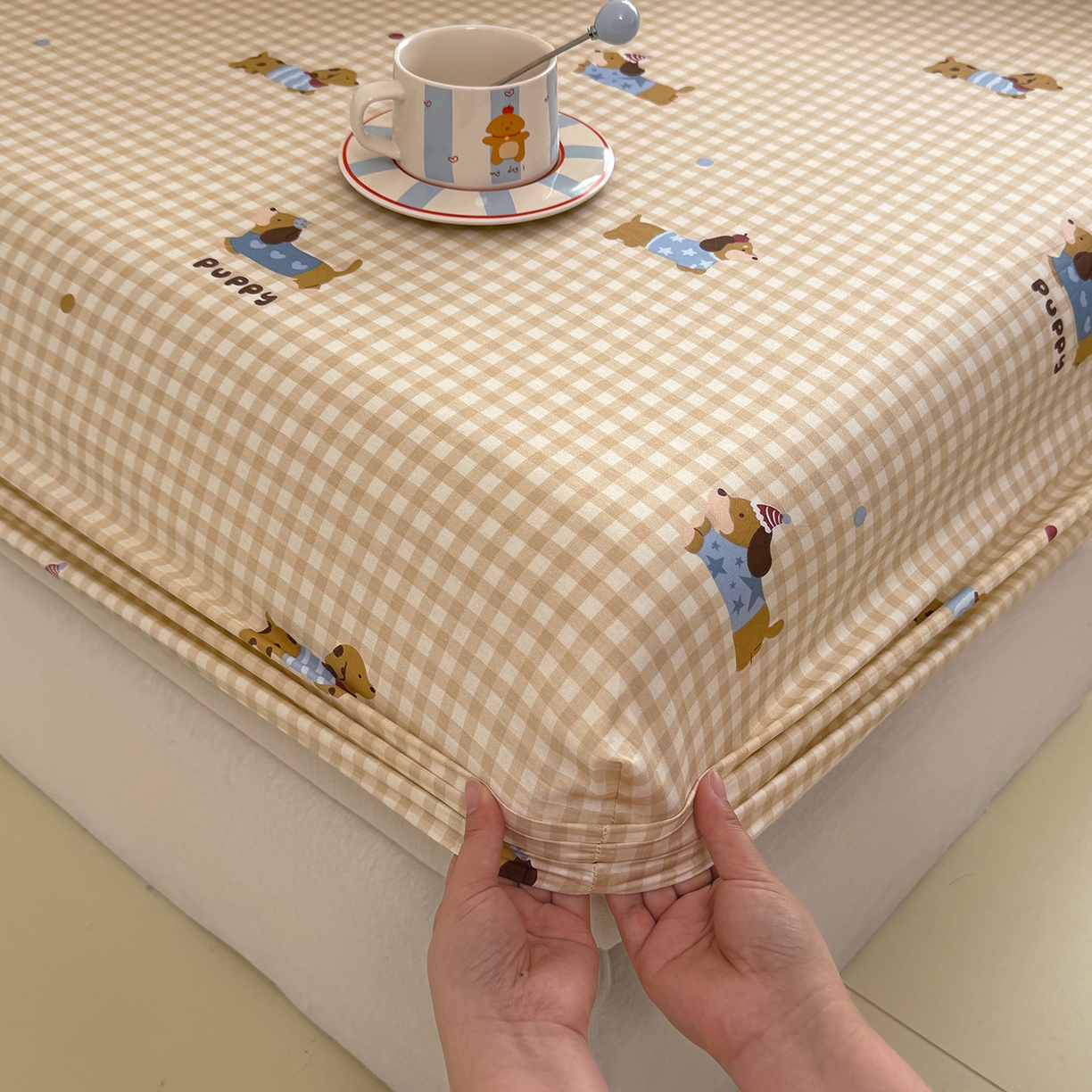 91家纺网 家纺一手货源 找家纺 壹贝家纺 2025新款A类印花全棉床笠 俏皮狗