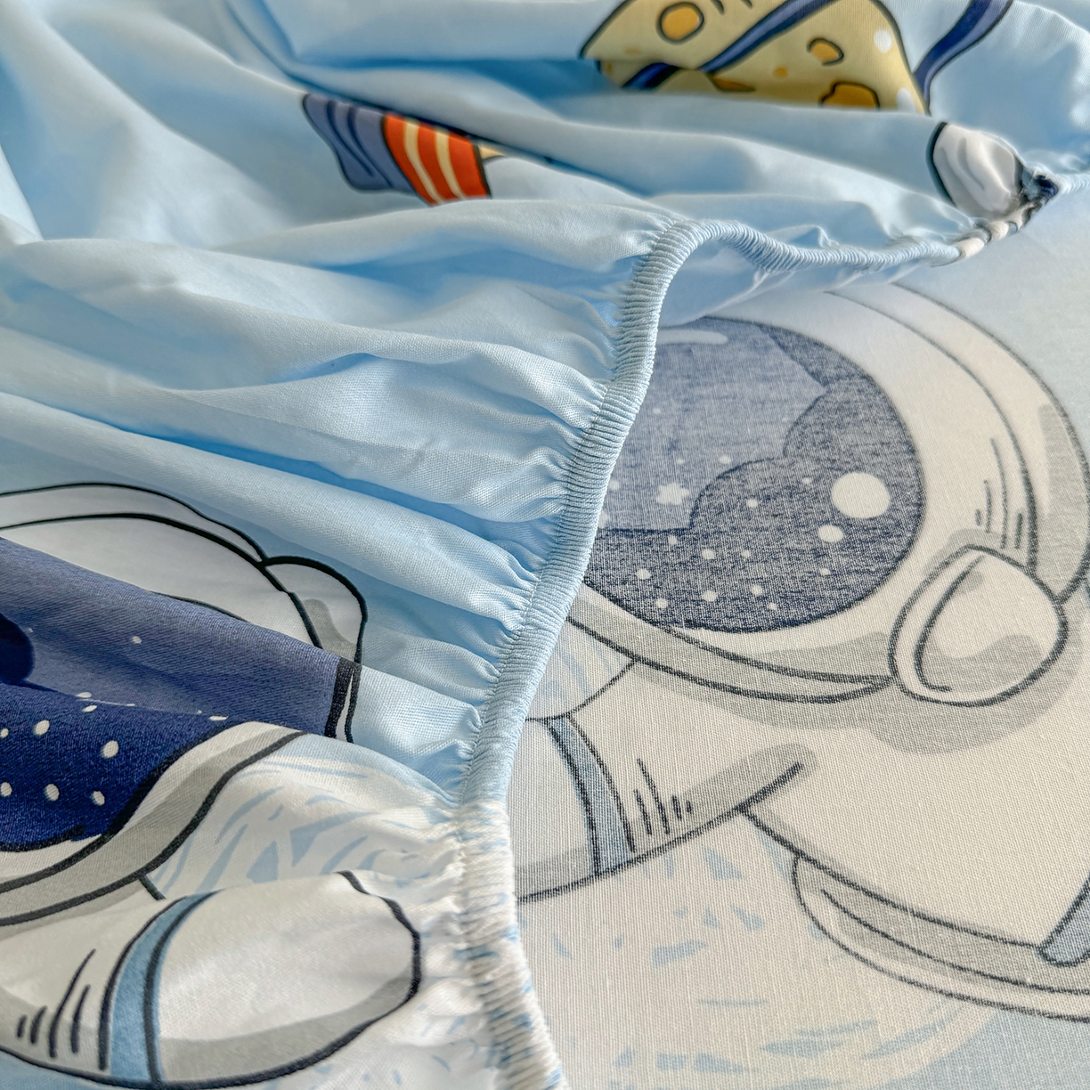 91家纺网 家纺一手货源 找家纺 壹贝家纺 2025新款A类印花全棉床笠 太空奇遇