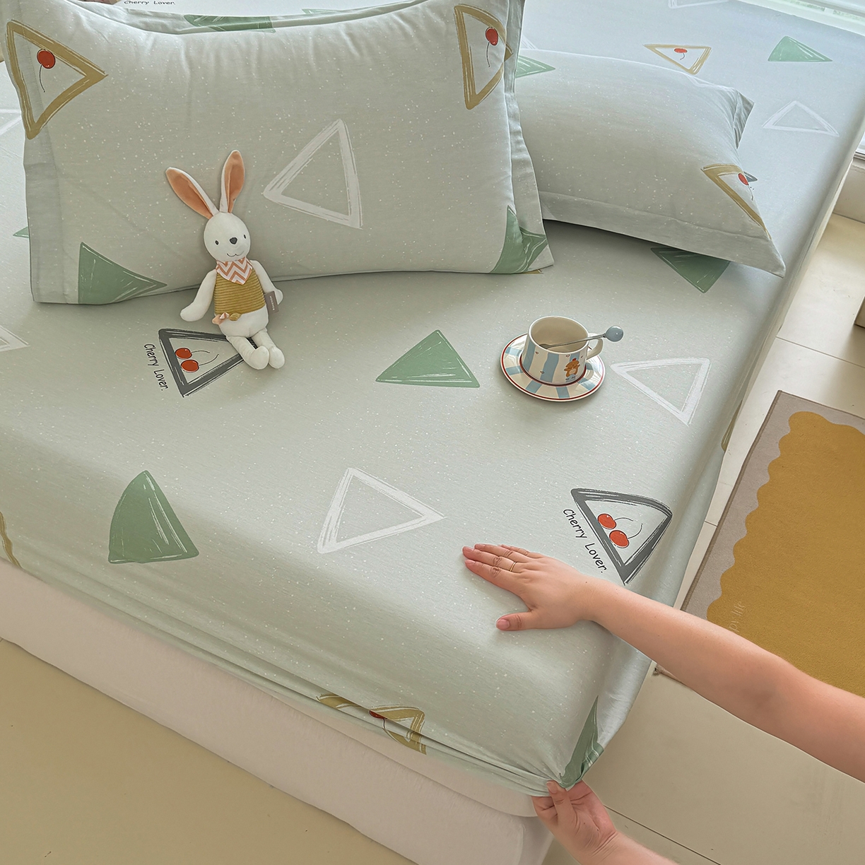 91家纺网 家纺一手货源 找家纺 壹贝家纺 2025新款A类印花全棉床笠 小可布丁