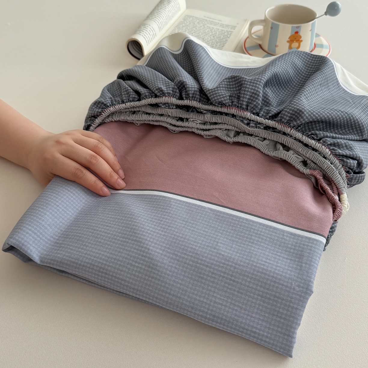 91家纺网 家纺一手货源 找家纺 壹贝家纺 2025新款A类印花全棉床笠 致青春