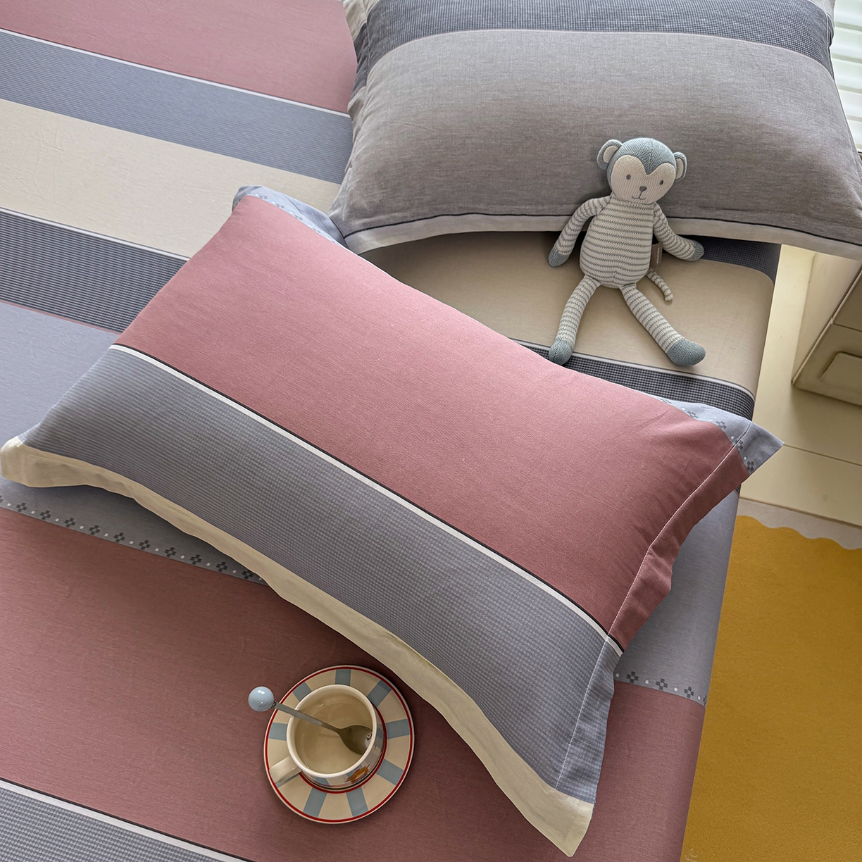 91家纺网 家纺一手货源 找家纺 壹贝家纺 2025新款A类印花全棉床笠 致青春