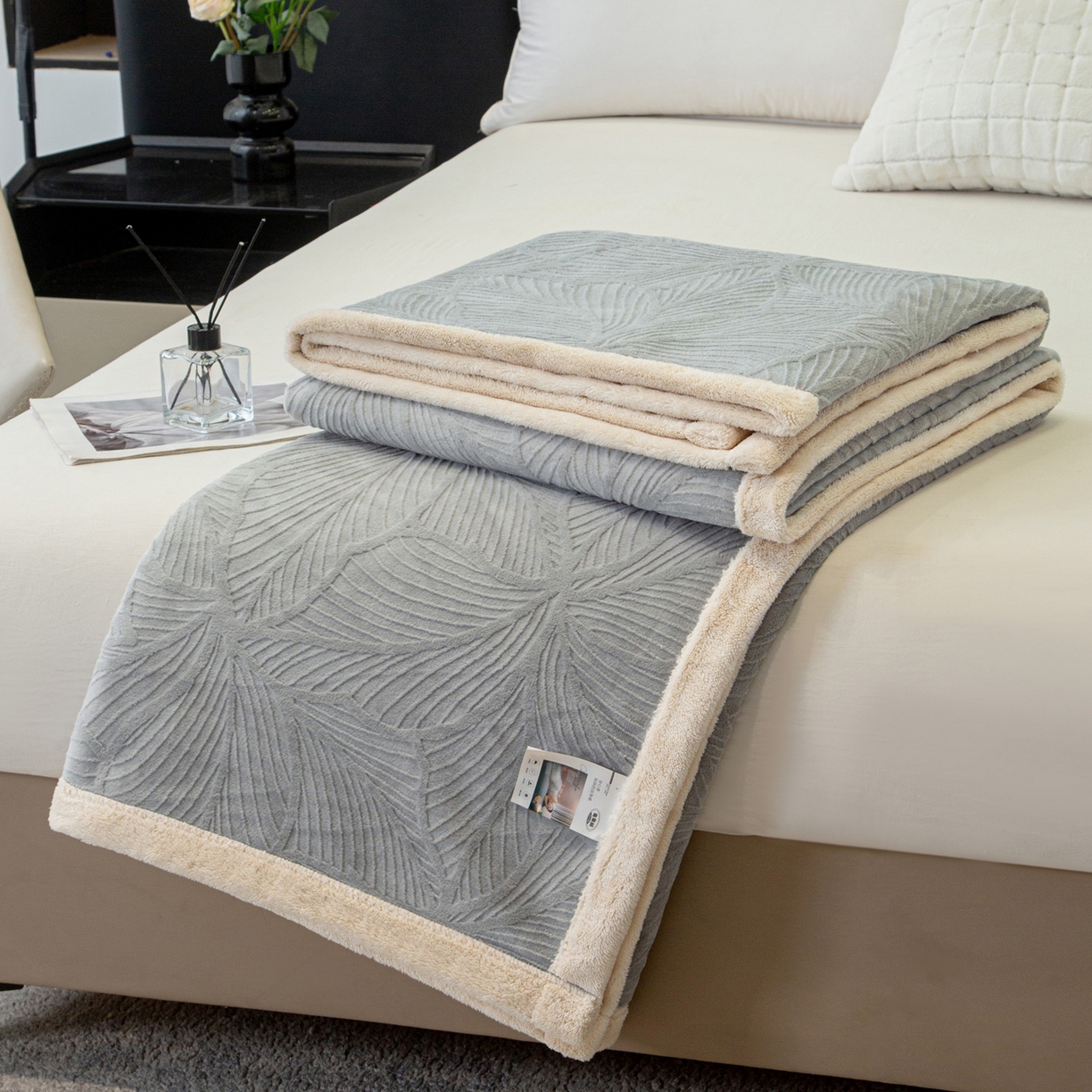 91家纺网 家纺一手货源 找家纺 （总）莱凯家纺 2025新款5D雕花绒毛毯系列