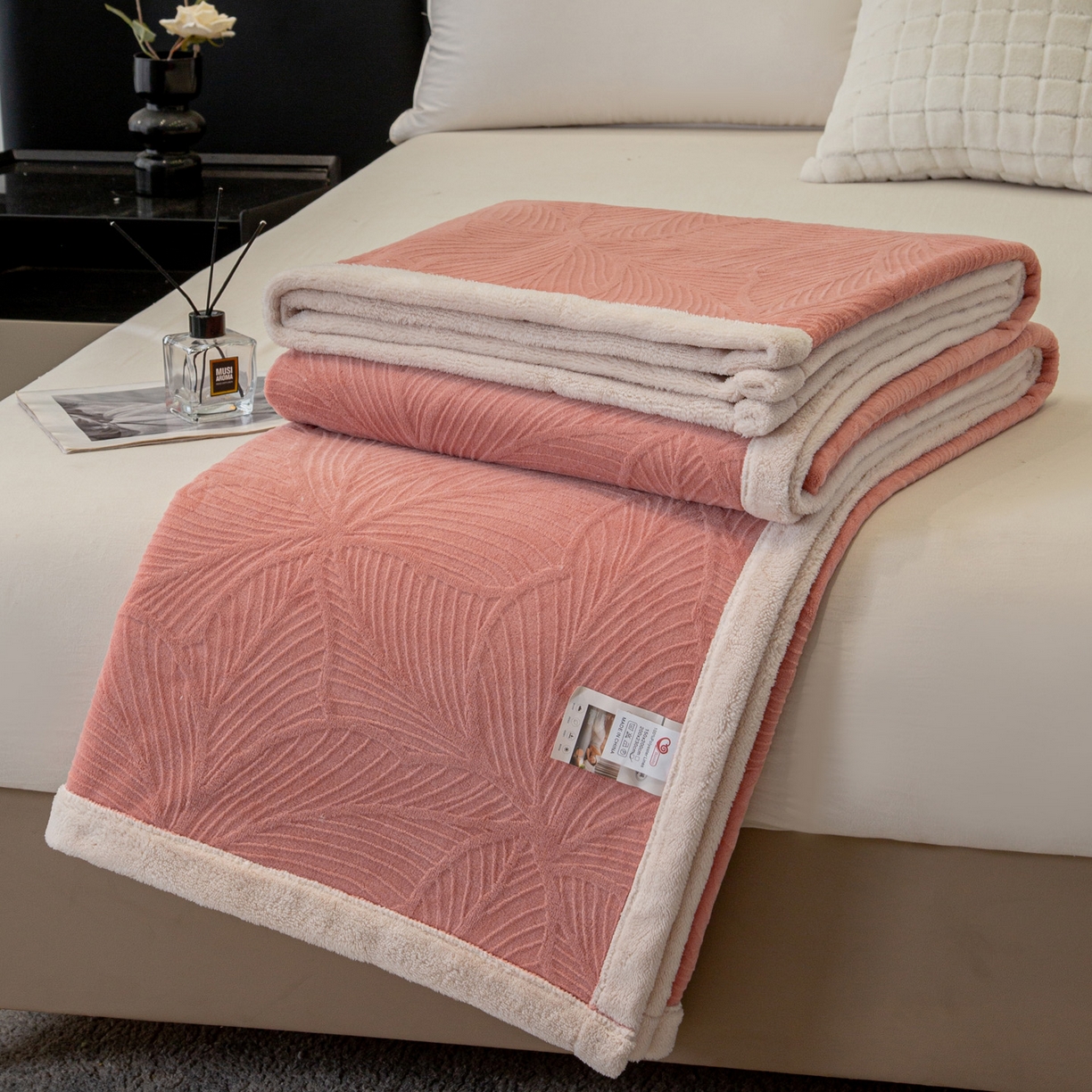 91家纺网 家纺一手货源 找家纺 （总）莱凯家纺 2025新款5D雕花绒毛毯系列