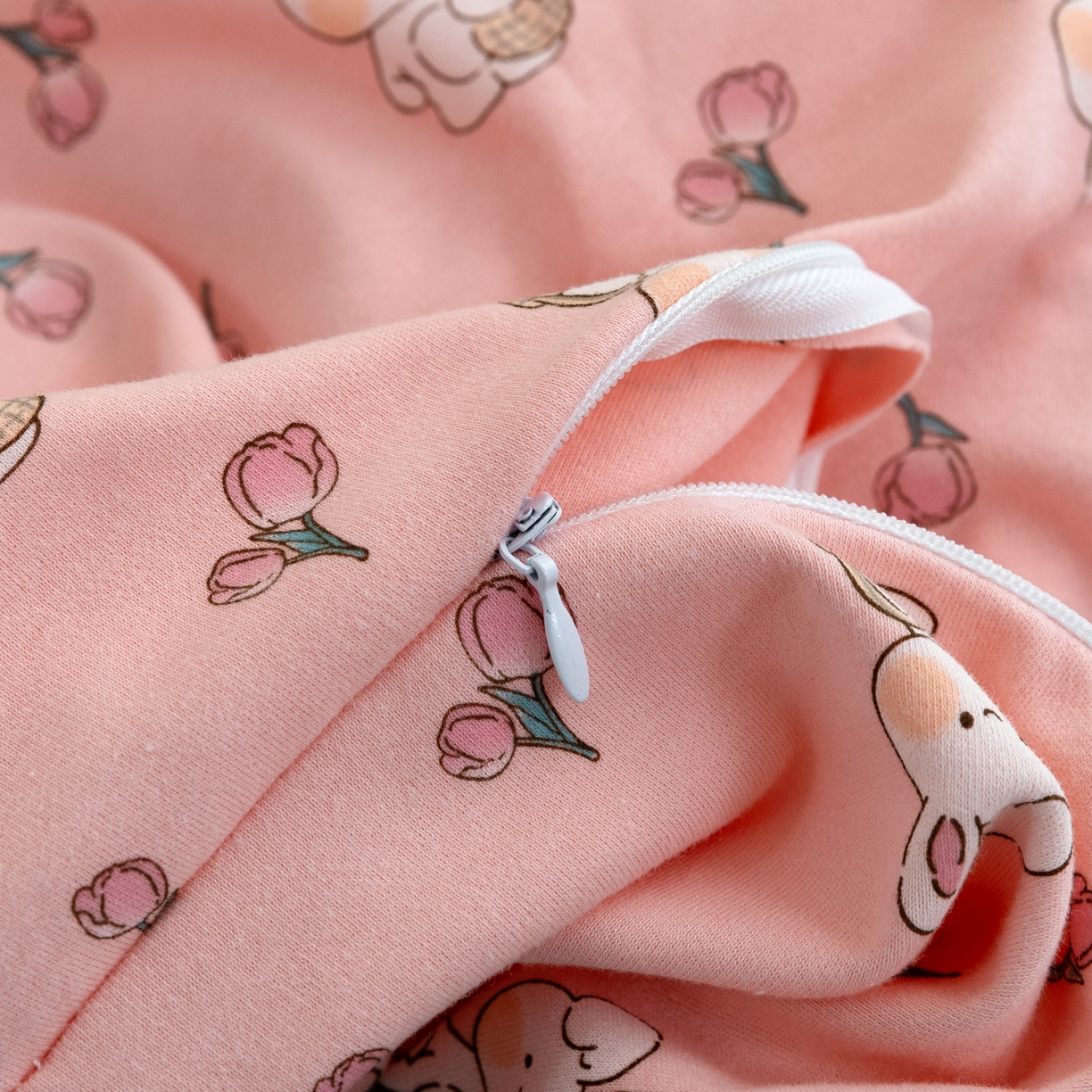 91家纺网 家纺一手货源 找家纺 MOA生态床垫 2025新款儿童乳胶枕 玫瑰兔