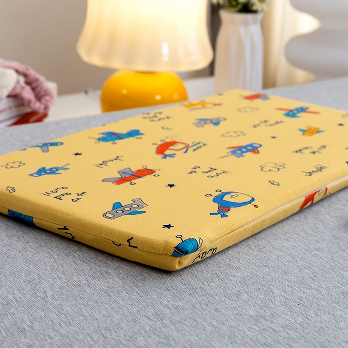 91家纺网 家纺一手货源 找家纺 MOA生态床垫 2025新款儿童乳胶枕 小飞机