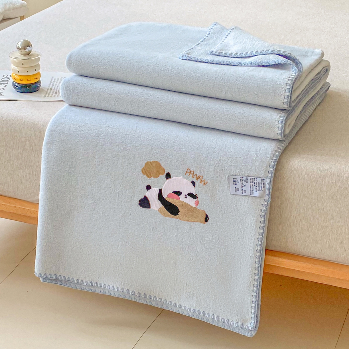 91家纺网 家纺一手货源 找家纺 （总）莱凯家纺 2025新款绵羊绒毛毯系列-熊猫