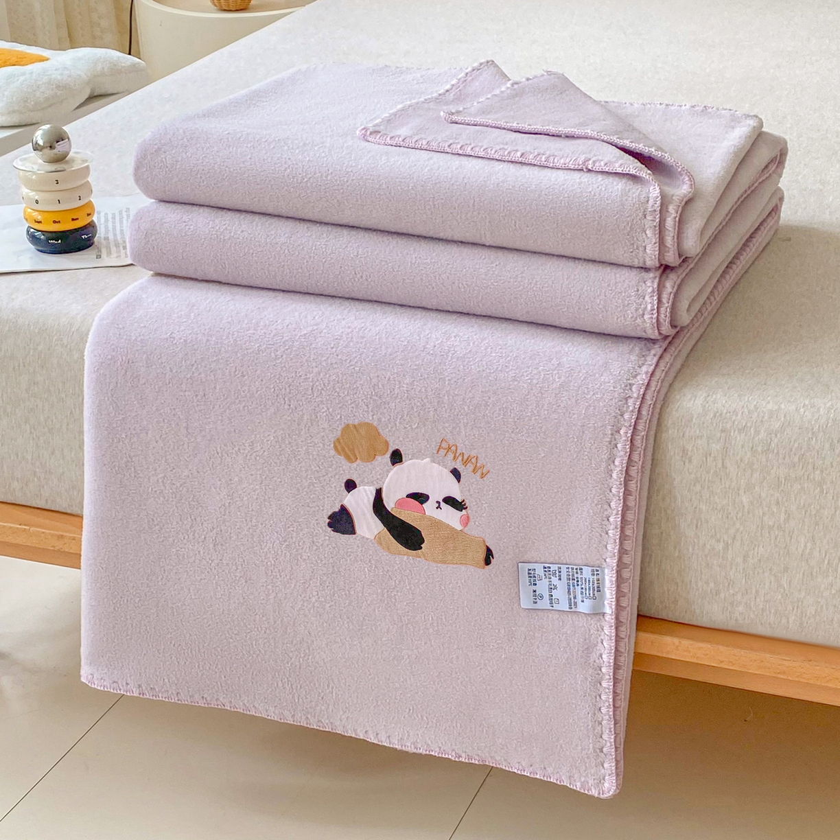 91家纺网 家纺一手货源 找家纺 （总）莱凯家纺 2025新款绵羊绒毛毯系列-熊猫