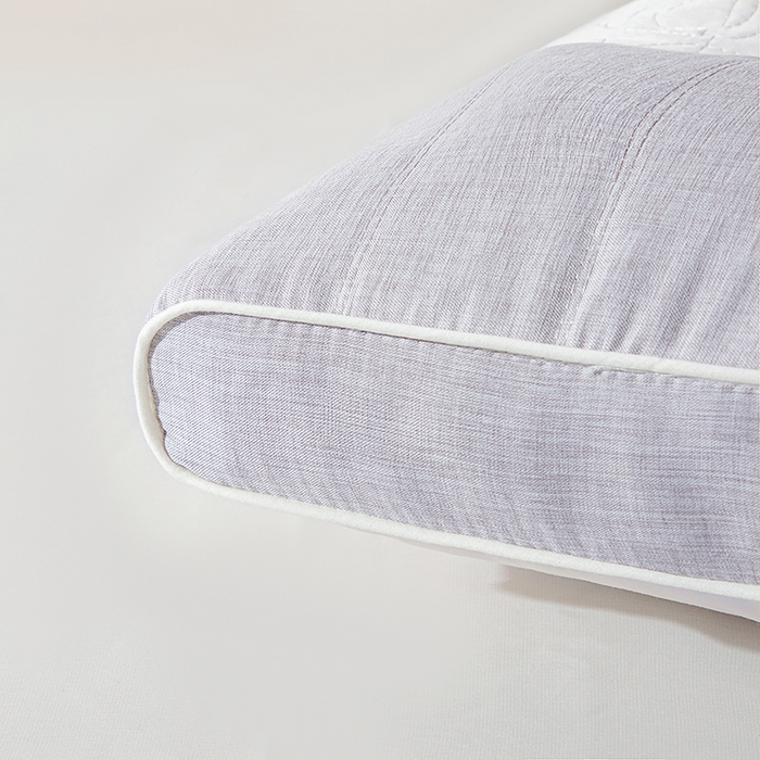 91家纺网 家纺一手货源 找家纺 鼎晟纺 2025新款针织蚕丝护颈云朵枕学生枕头成人枕芯 枕头枕芯 针织蚕丝护颈云朵枕-灰色