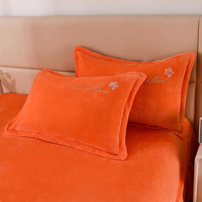 91家纺网 家纺一手货源 找家纺 （总）绣女坊 2025新款高克重牛奶绒刺绣四件套