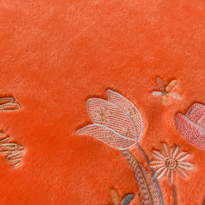 91家纺网 家纺一手货源 找家纺 （总）绣女坊 2025新款高克重牛奶绒刺绣四件套