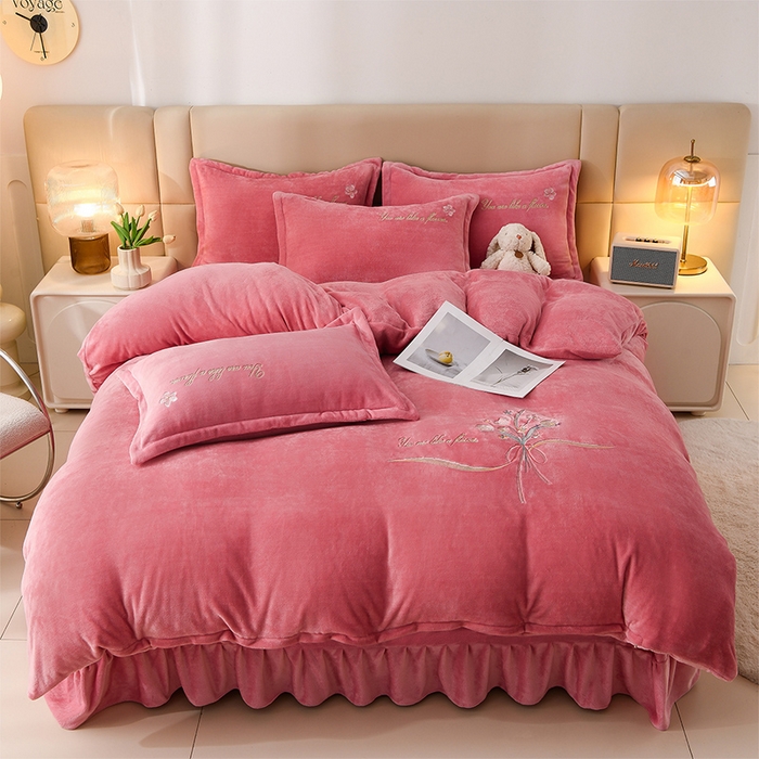 91家纺网 家纺一手货源 找家纺 （总）绣女坊 2025新款高克重牛奶绒刺绣四件套