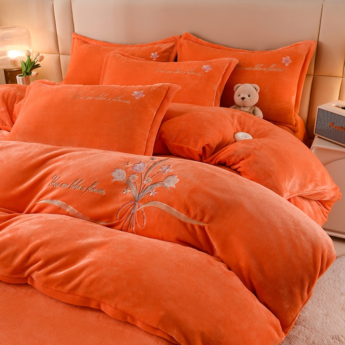 91家纺网 家纺一手货源 找家纺 绣女坊 2025新款高克重牛奶绒刺绣四件套 郁金香-爱玛橙