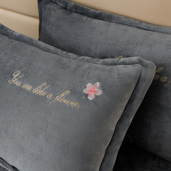 91家纺网 家纺一手货源 找家纺 绣女坊 2025新款高克重牛奶绒刺绣四件套 郁金香-灰