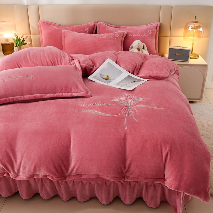 91家纺网 家纺一手货源 找家纺 绣女坊 2025新款高克重牛奶绒刺绣四件套 郁金香-玫粉