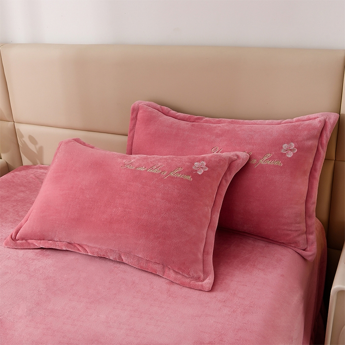 91家纺网 家纺一手货源 找家纺 绣女坊 2025新款高克重牛奶绒刺绣四件套 郁金香-玫粉