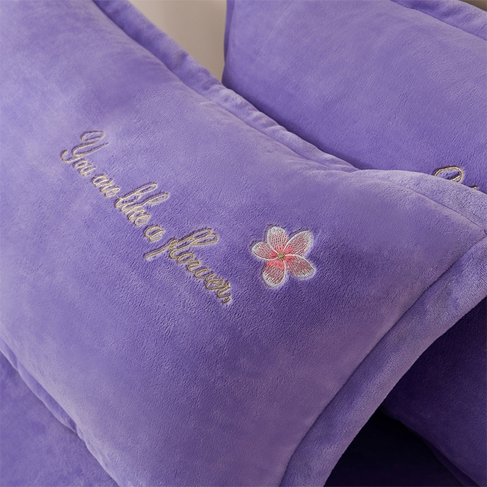 91家纺网 家纺一手货源 找家纺 绣女坊 2025新款高克重牛奶绒刺绣四件套 郁金香-香芋紫
