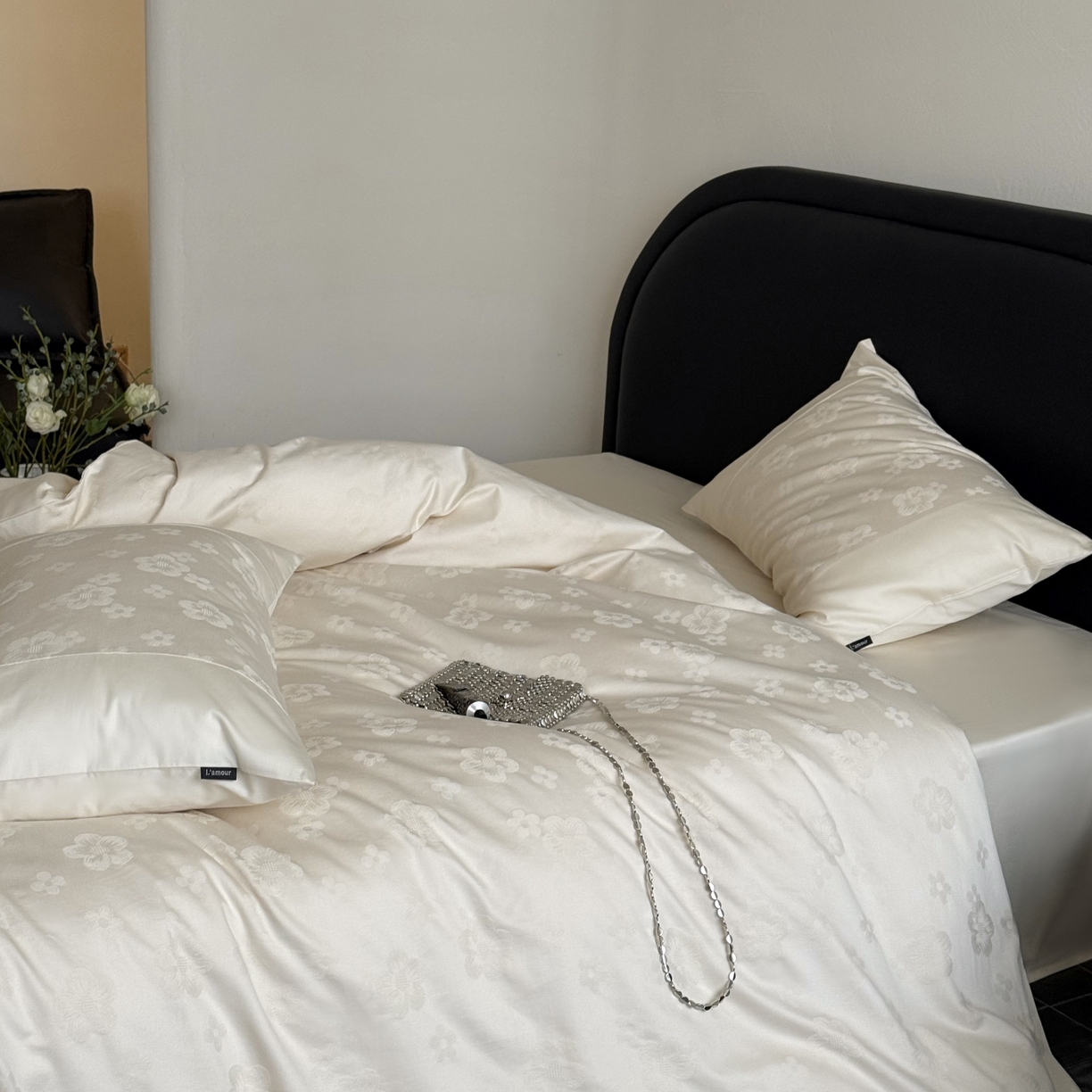 91家纺网 家纺一手货源 找家纺 鹿班家居 2025秋冬款云感超柔厚织提花浮雕系列-溪畔拾星 溪畔拾星-白色（标准会员-20）