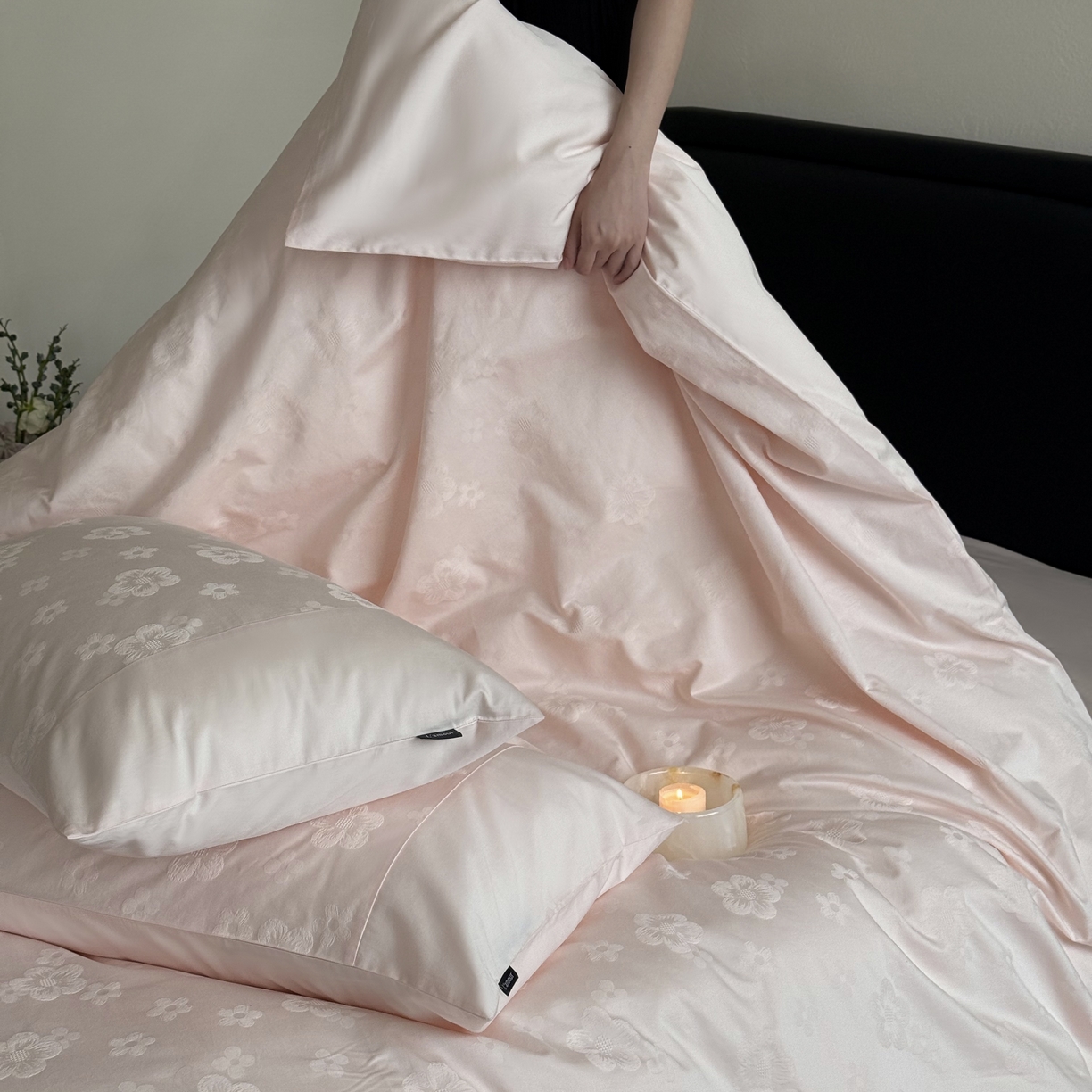 91家纺网 家纺一手货源 找家纺 （总）鹿班家居 2025秋冬款云感超柔厚织提花浮雕系列-溪畔拾星（标准会员-20）