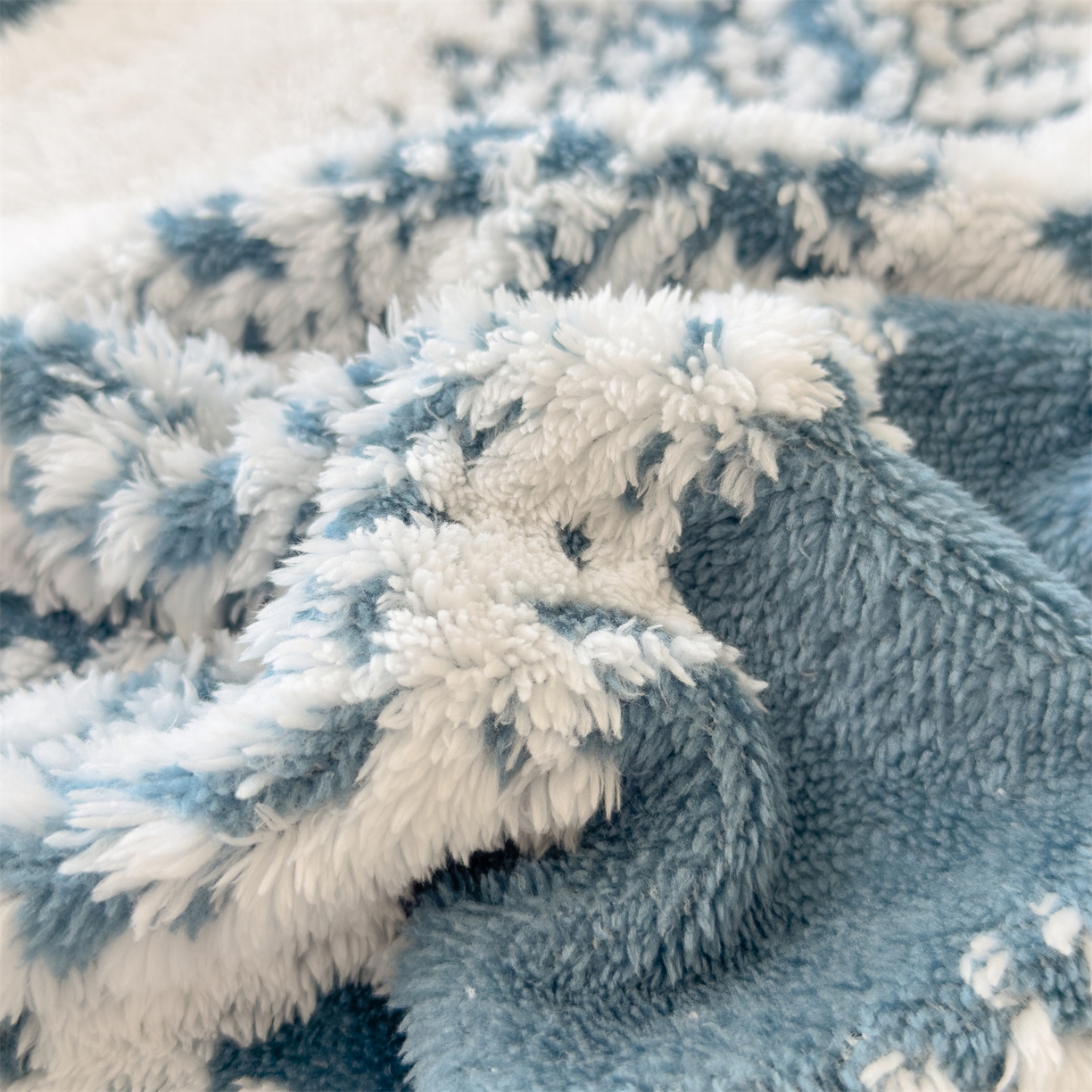 91家纺网 家纺一手货源 找家纺 丝幔家纺 2025新款星绒梦语毛球多功能毛毯毯子-森语雪球 森语雪球 冰蓝