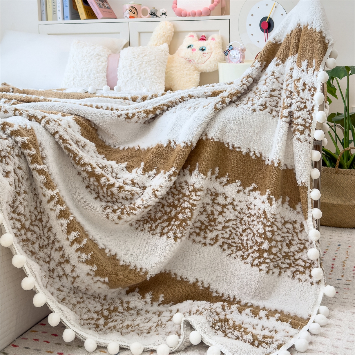 91家纺网 家纺一手货源 找家纺 丝幔家纺 2025新款星绒梦语毛球多功能毛毯毯子-森语雪球 森语雪球 焦糖