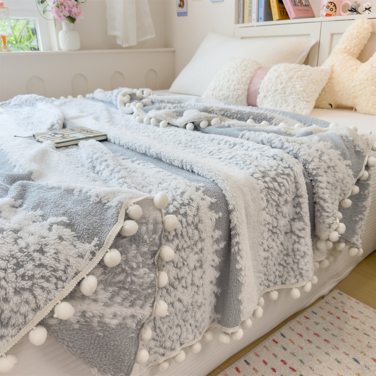 91家纺网 家纺一手货源 找家纺 丝幔家纺 2025新款星绒梦语毛球多功能毛毯毯子-森语雪球 森语雪球 暖灰