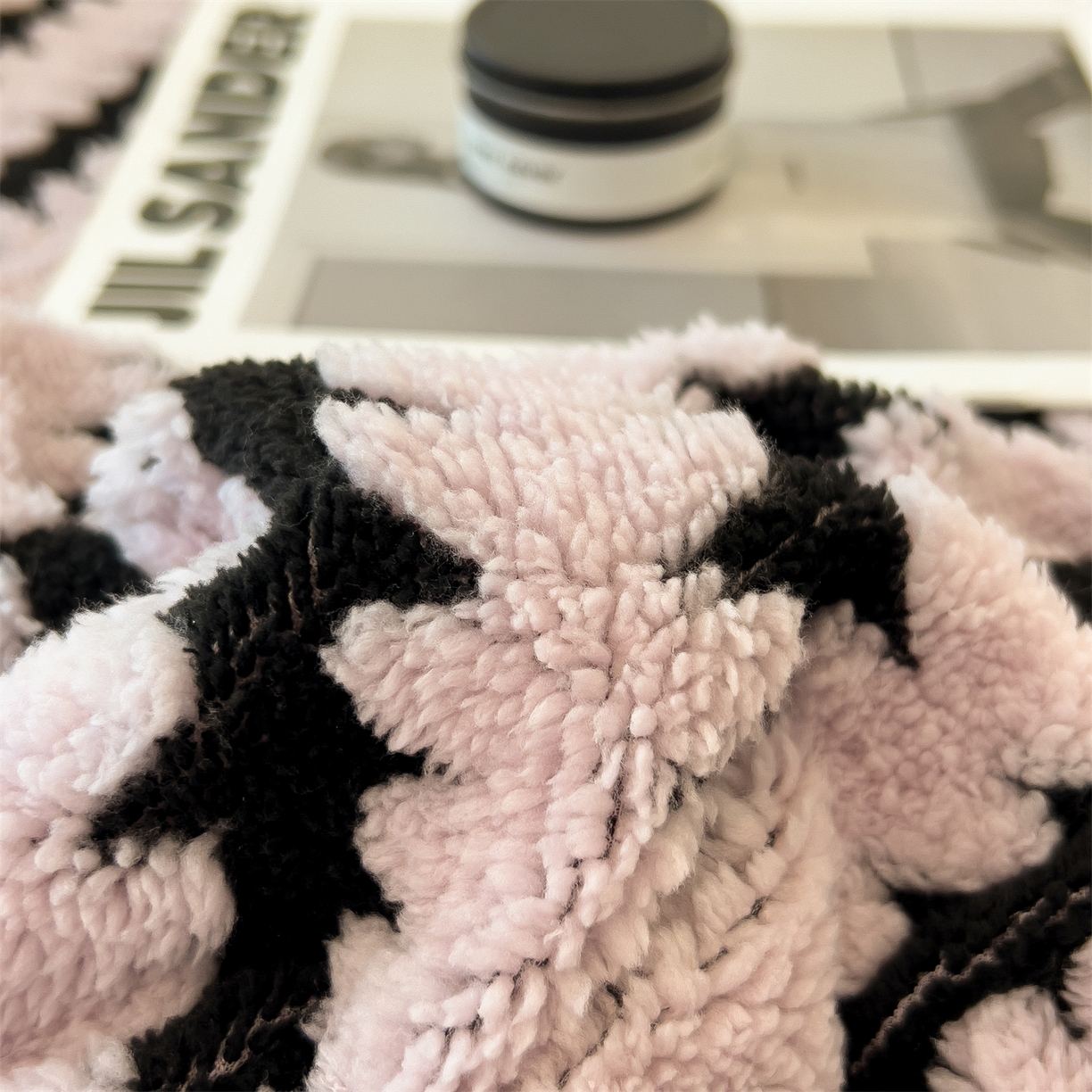 91家纺网 家纺一手货源 找家纺 丝幔家纺 2025新款云杉绒加厚保暖多功能毛毯毯子 杉影毯 粉